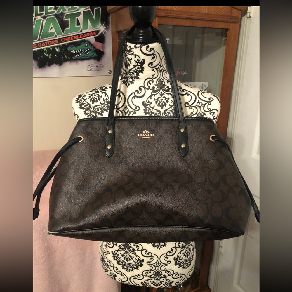 Coach‎ purse